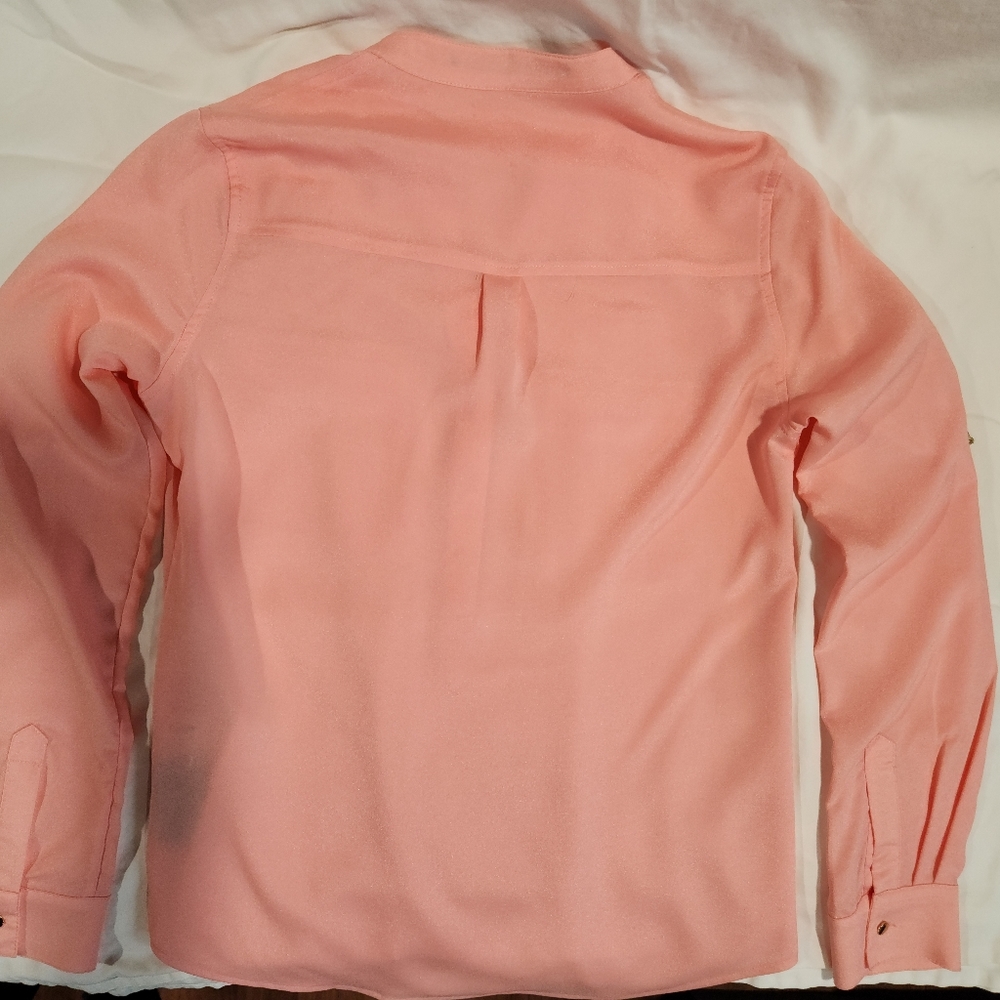 Ivanka Trump Women's Split V-Neck Roll Tab Sleeve Blouse Light Peach XS NWT - Picture 3 of 5
